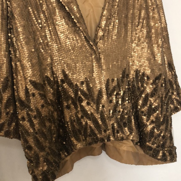 Beautiful gold sequined jacket size 3x - Picture 3 of 12